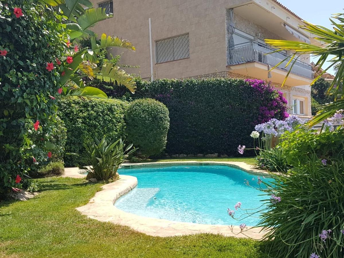 Villa Oasis Costa Brava Лорет де Мар Екстериор снимка